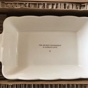 White Scalloped Stoneware Baking Dish (NEW)